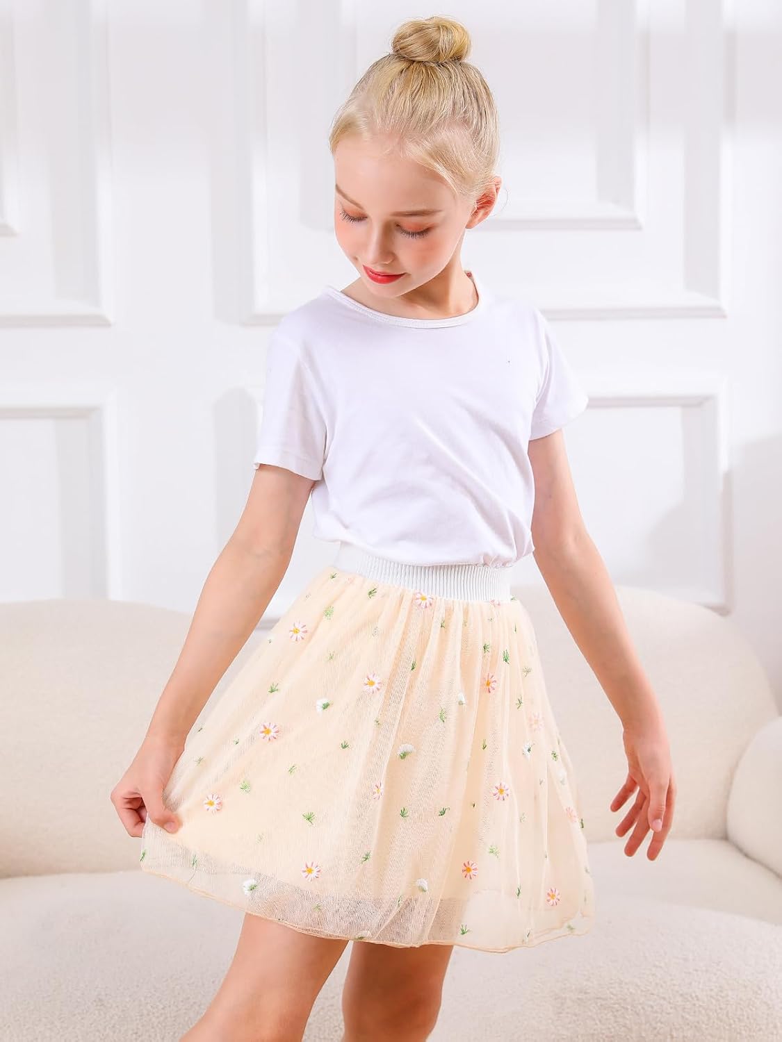 Detalle de Bezioner Girls’ Embroidered Tulle Skirt (4 Layers, Floral) with Lining
