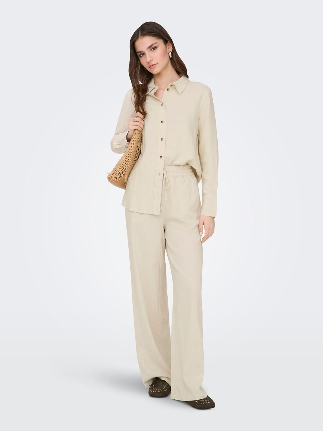 Detalle de JDY Femme Pantalon Taille Haute Coupe Large avec Cordons et Poches Latérales – Look épuré et confort