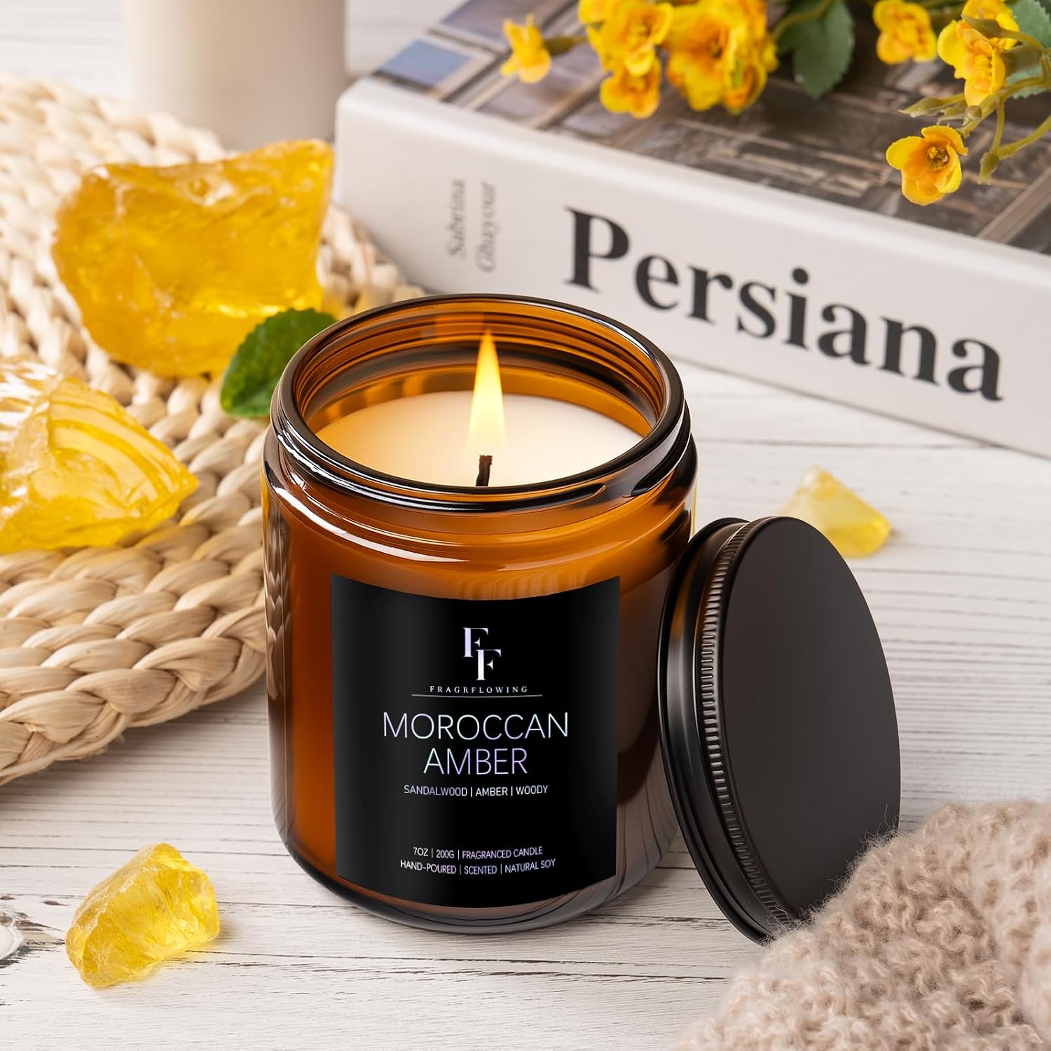 Detalle de Scented Candles for Home: 4-Pack Soy Wax Aromatherapy Candle Gift Set (Lavender/Vanilla/Sandalwood Rose/Moroccan Amber)