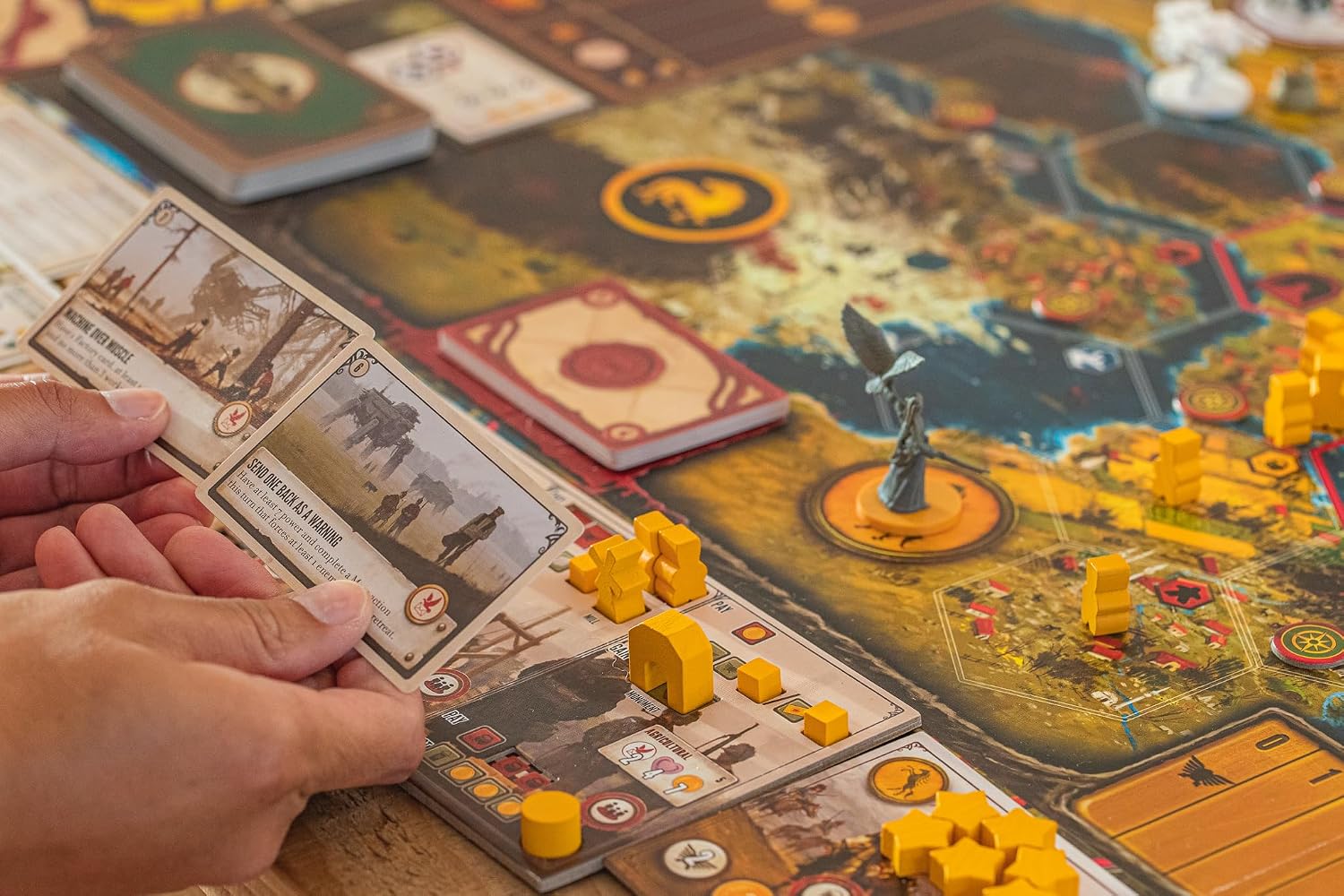 Detalle de Stonemaier Games Scythe – strategiczna gra planszowa dla 1–5 graczy, 90–115 min