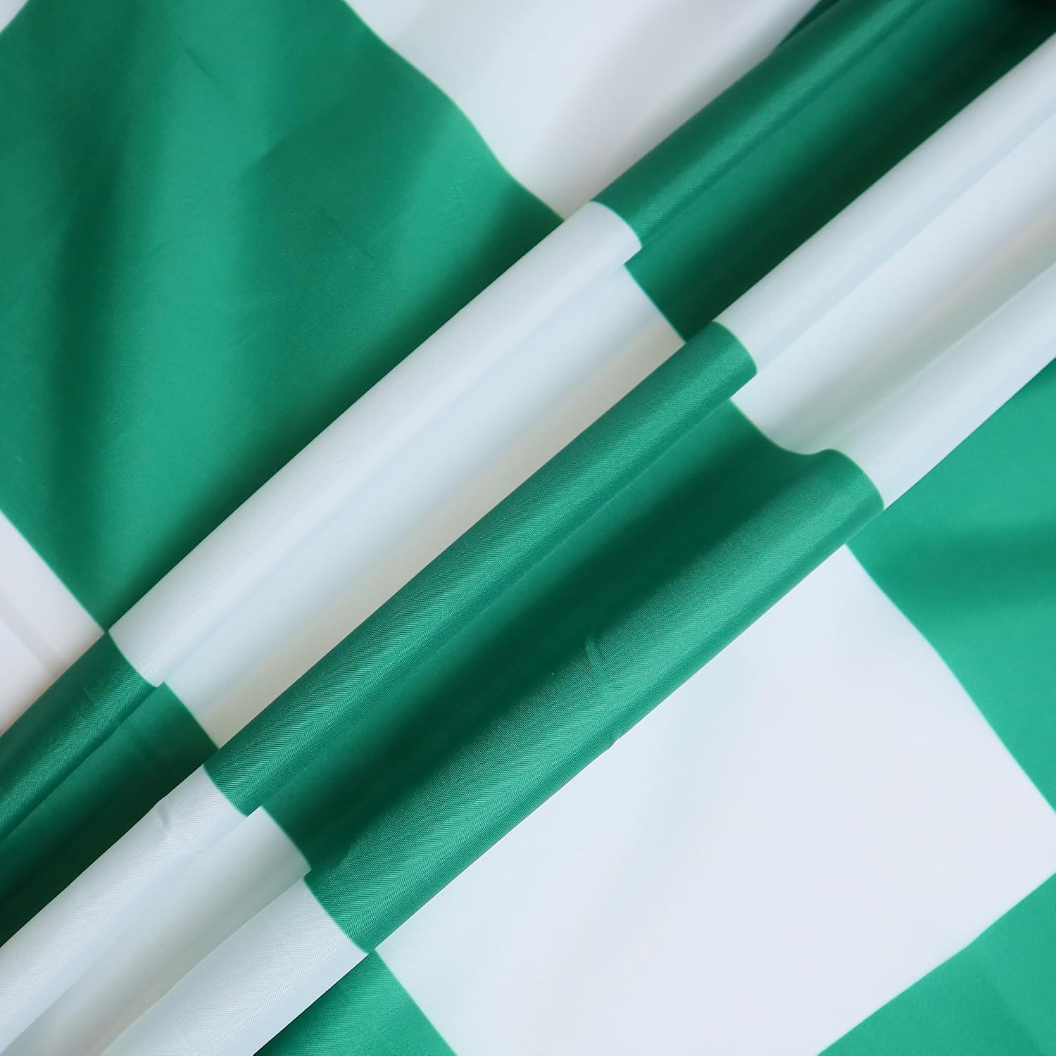 Thumbnail 2 de AZ FLAG Bandiera Scacchi Verdi e Bianchi 150x90 cm – Bandiera Scacchiera Verde e Bianca