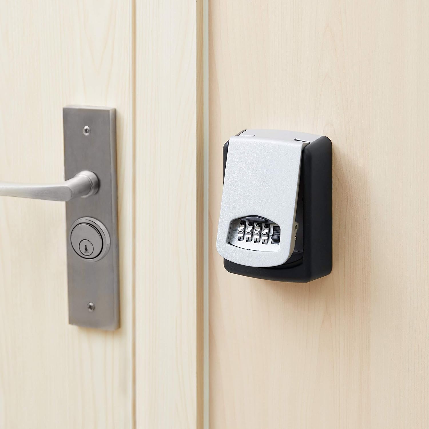 Thumbnail 6 de Amazon Basics Wall Mounted Key Storage Box with Combination Lock (Black) 3.5 x 8.6 x 12 cm
