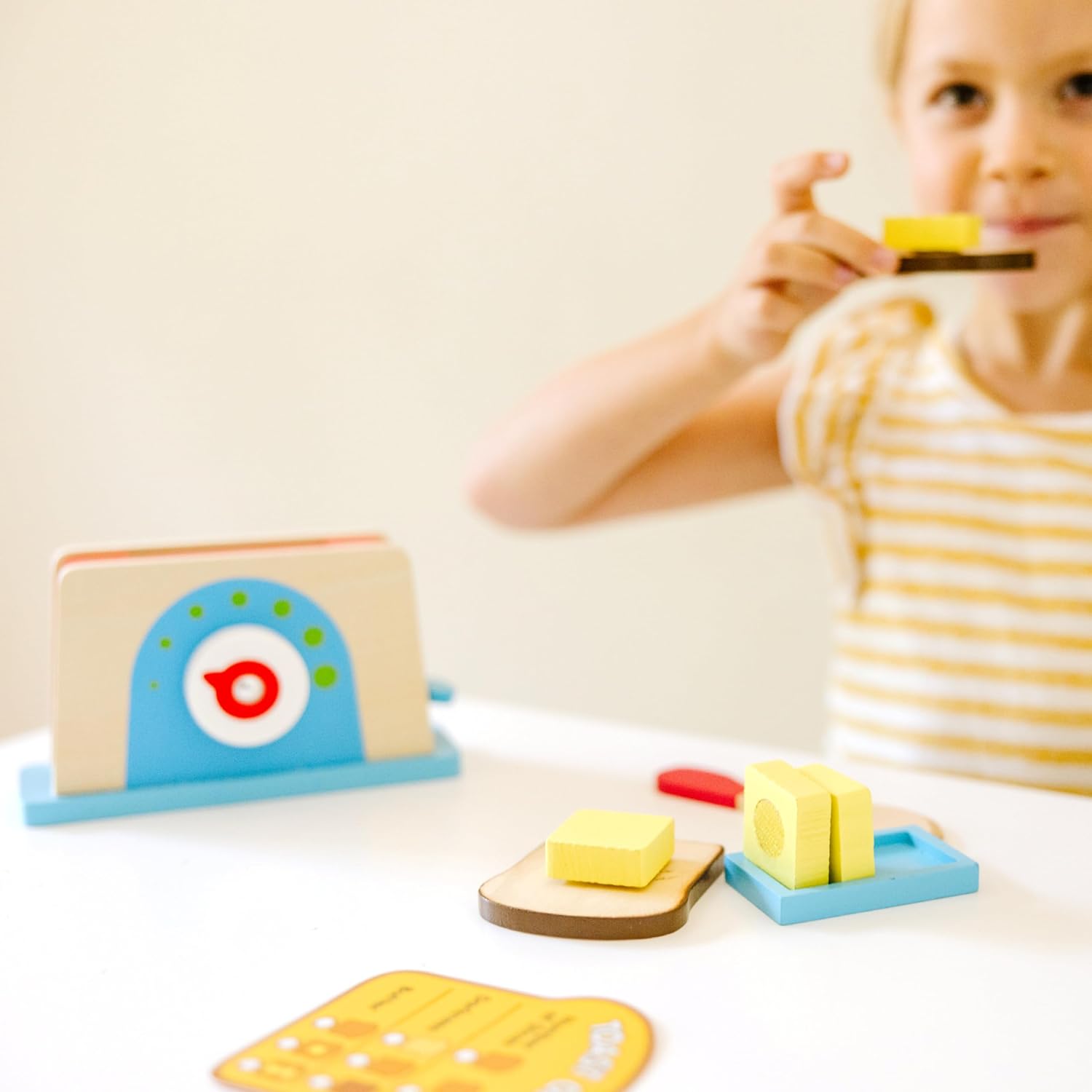Detalle de Melissa & Doug Ensemble de Grille-Pain avec Pain et Beurre – Jeu éducatif en bois