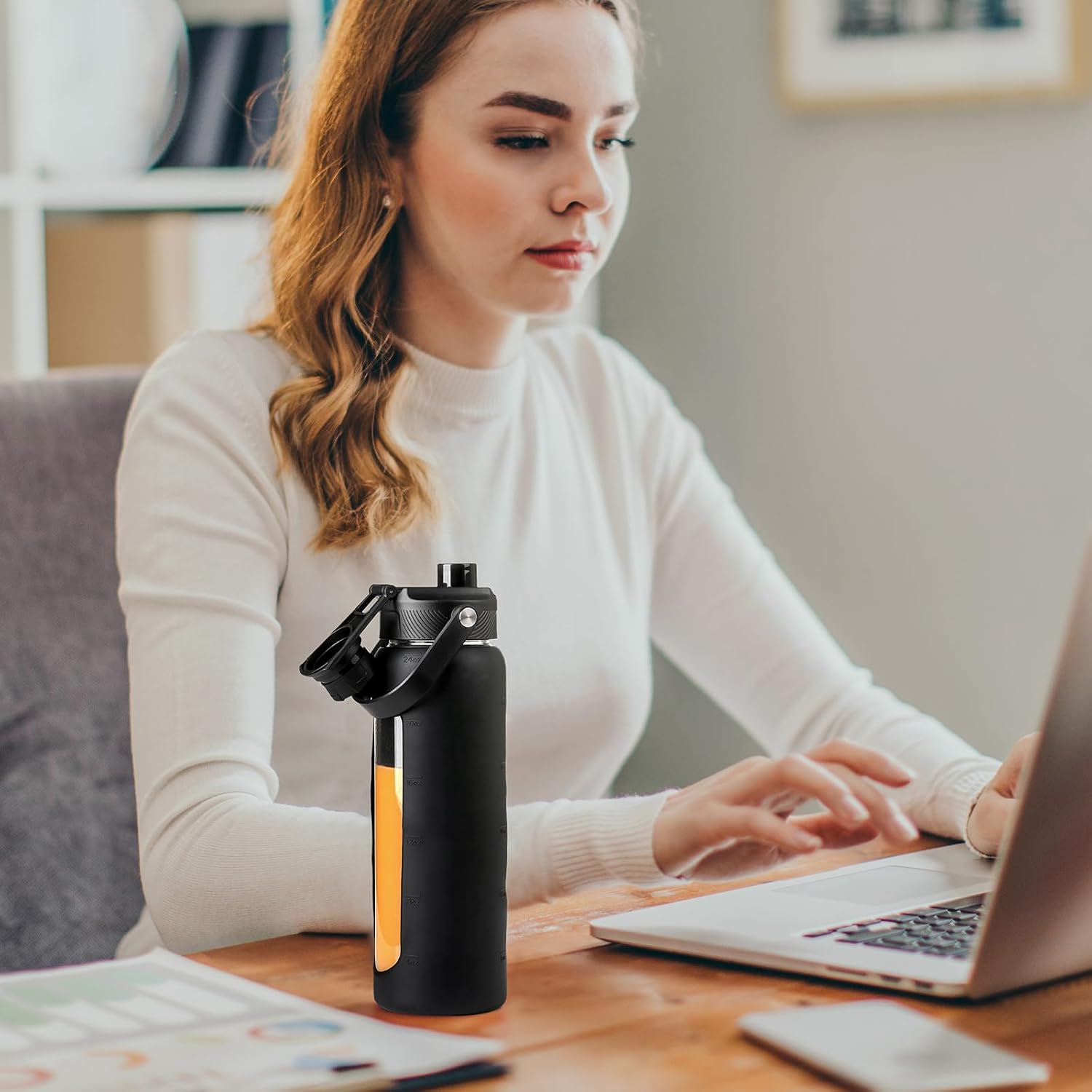 Thumbnail 5 de BLUEGO 700ml borosilicate glass water bottle with straw, 2 lids and silicone protector (black)