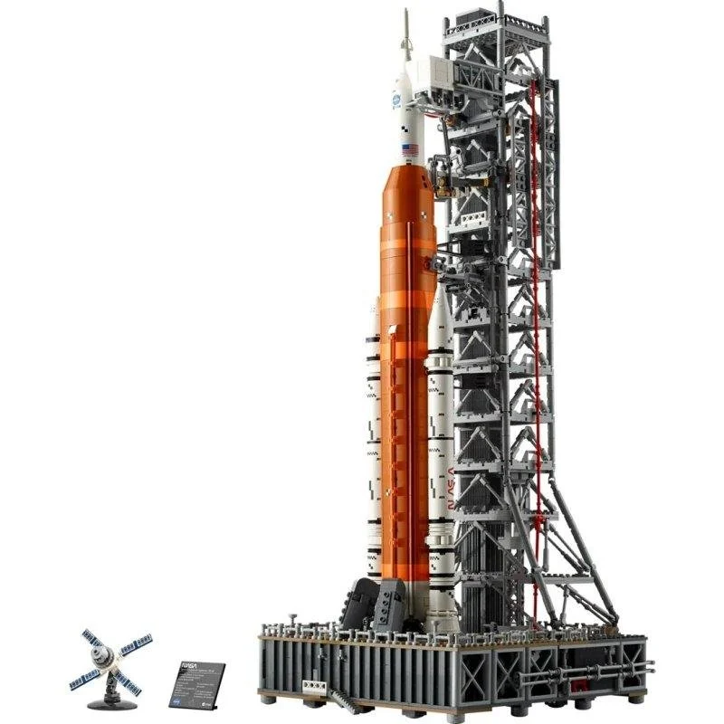 Detalle 2 de Lego Cohete Artemis SLS 3601 piezas