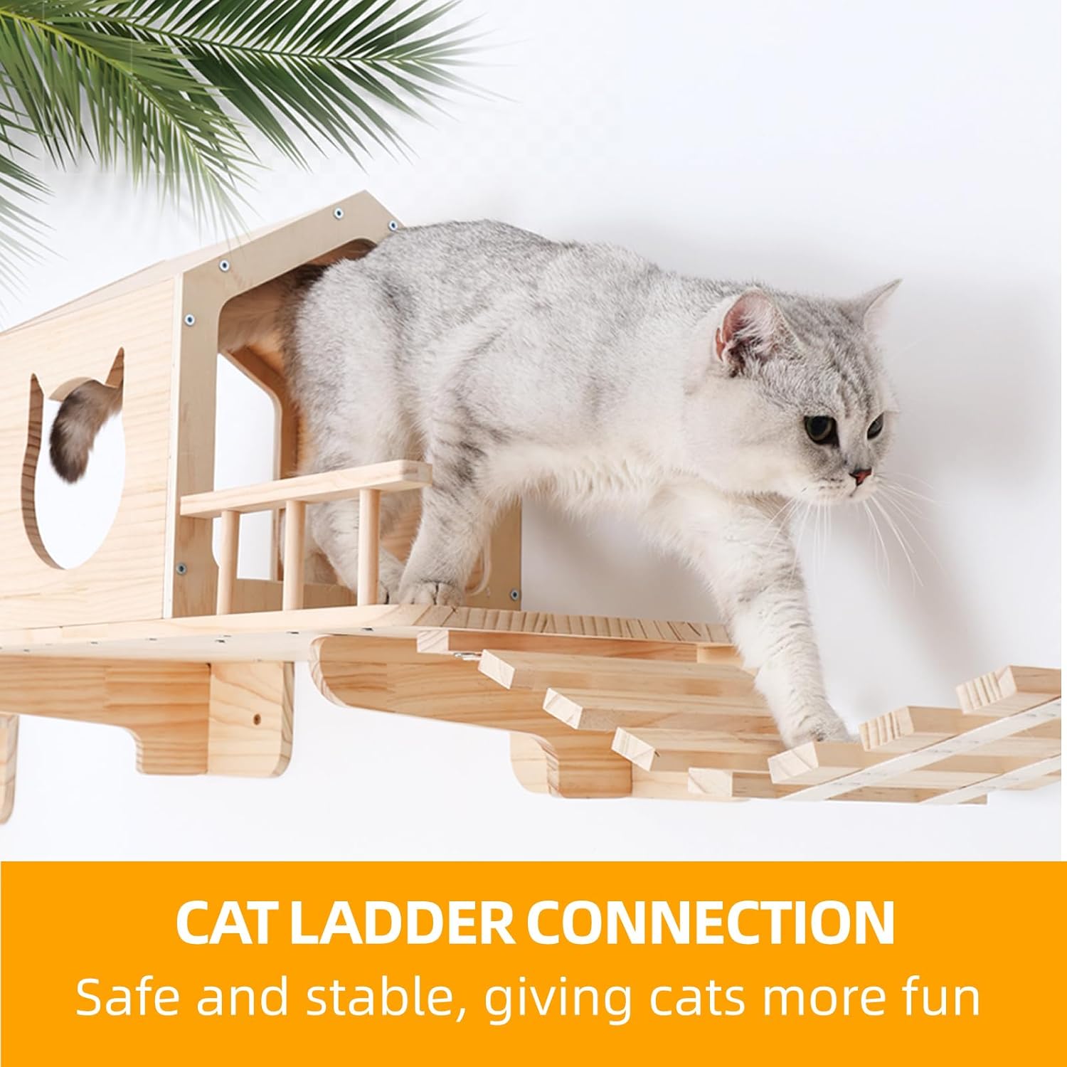 Detalle de Cat Wall Furniture for Indoor Cats: Wooden Climbing Set with House, Bridge, Scratching Posts and Steps