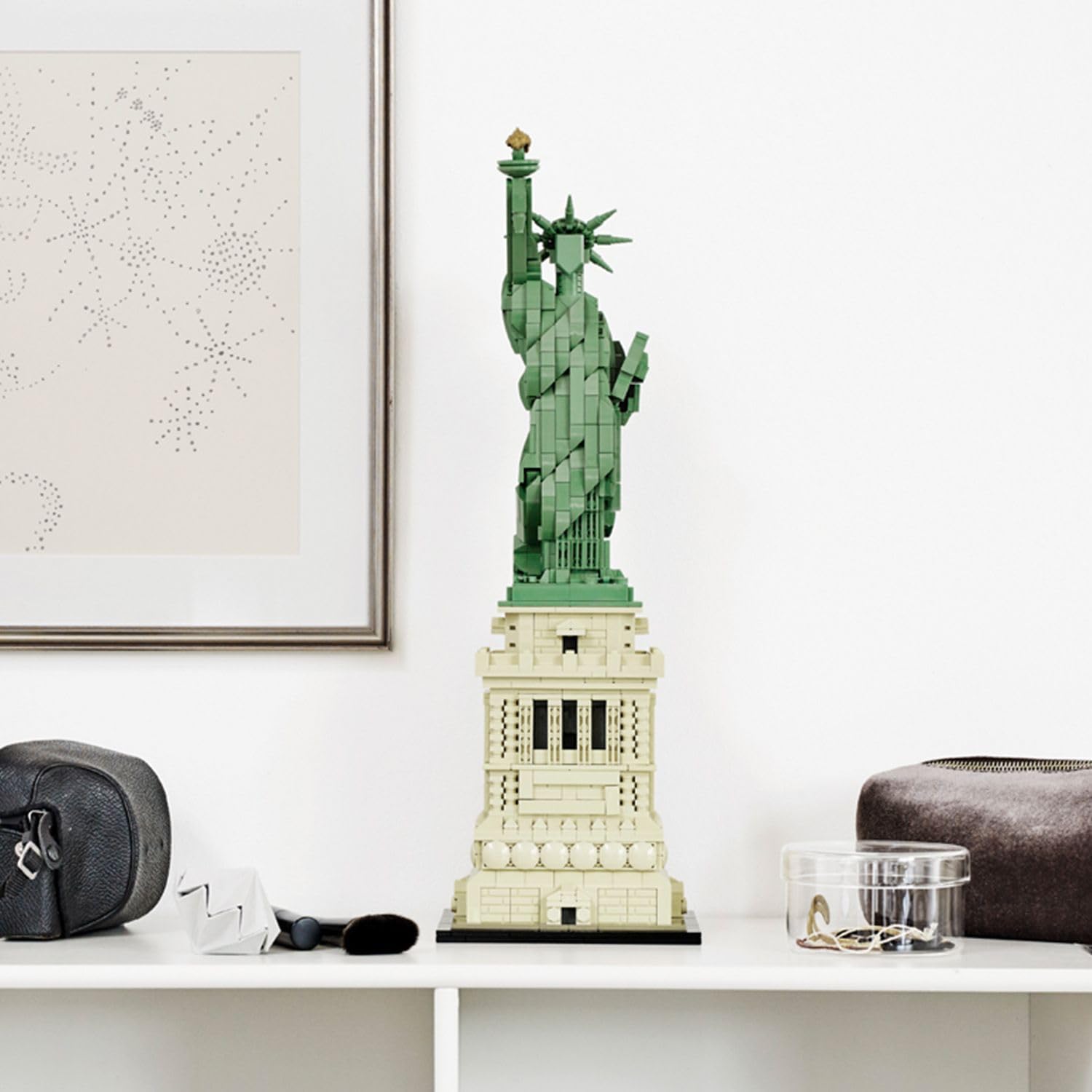 Detalle 2 de LEGO 21042 Statue of Liberty Model Kit 🧱