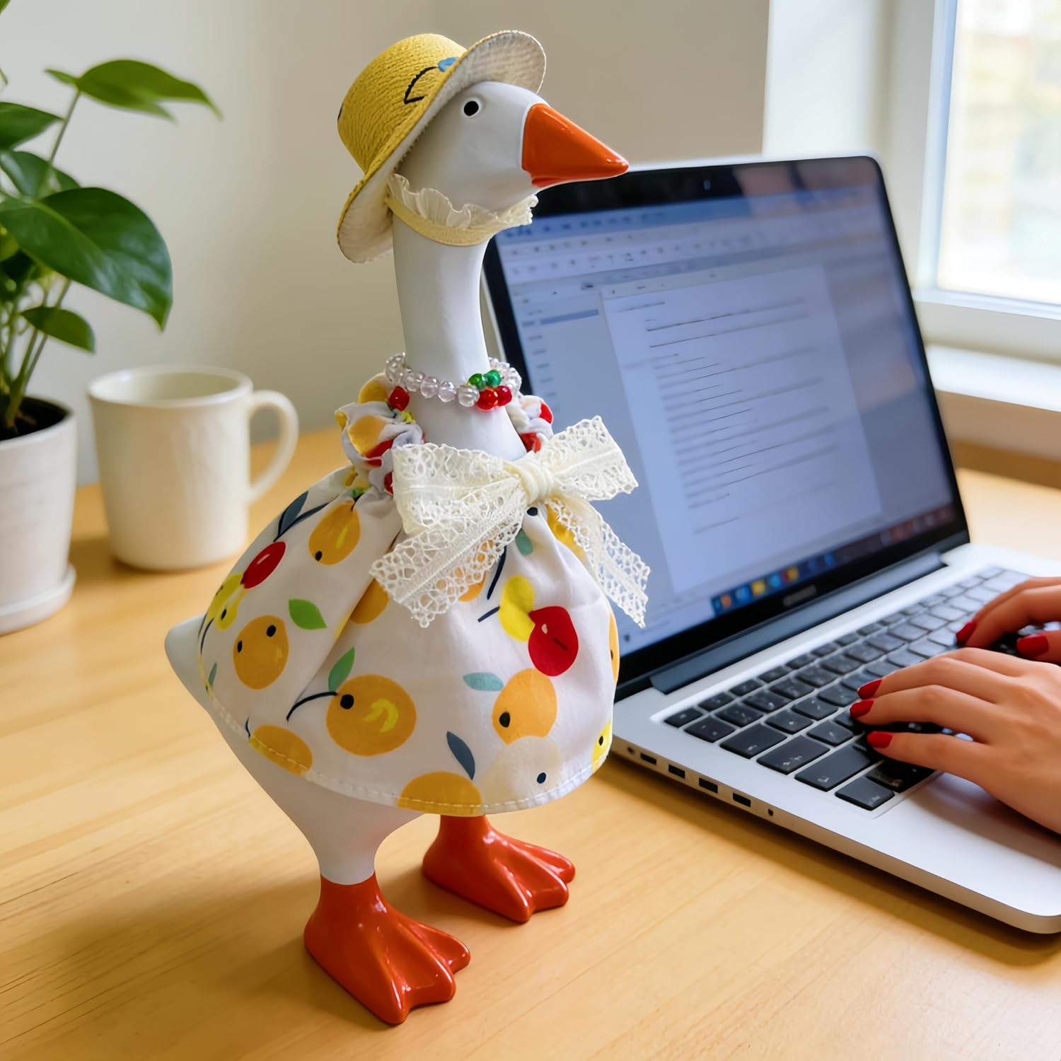 Detalle 2 de Desk Goose Outfit Set, 7-Inch Fit
