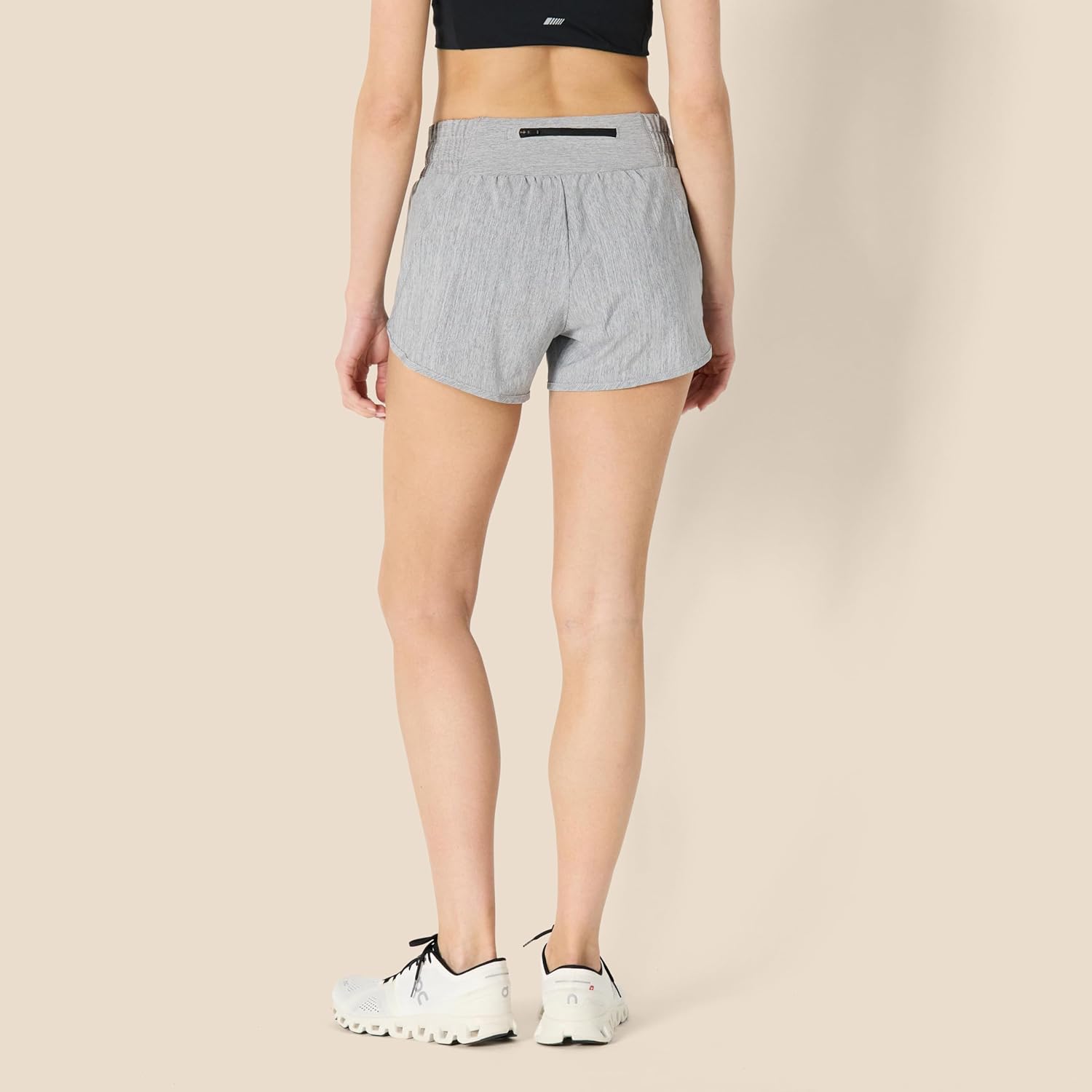 Thumbnail 1 de Amazon Essentials Damen sportliche Laufhose mit gerafftem Bund (Regular-Fit) und ca. 8,9 cm Innenbeinlänge