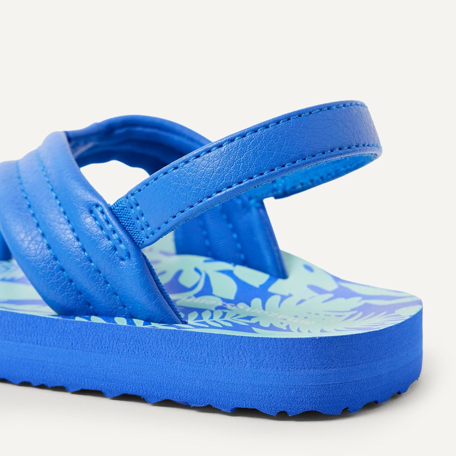 Detalle 2 de Amazon Essentials Unisex Kinder Flip-Flop mit Fersenriemen