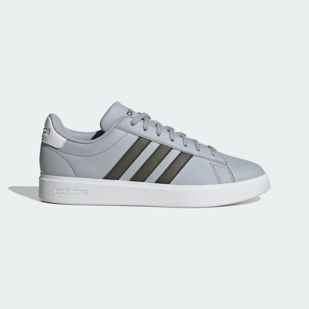 Detalle de Adidas Grand Court Cloudfoam Comfort: zapatilla gris para uso diario, con sujeción y amortiguación