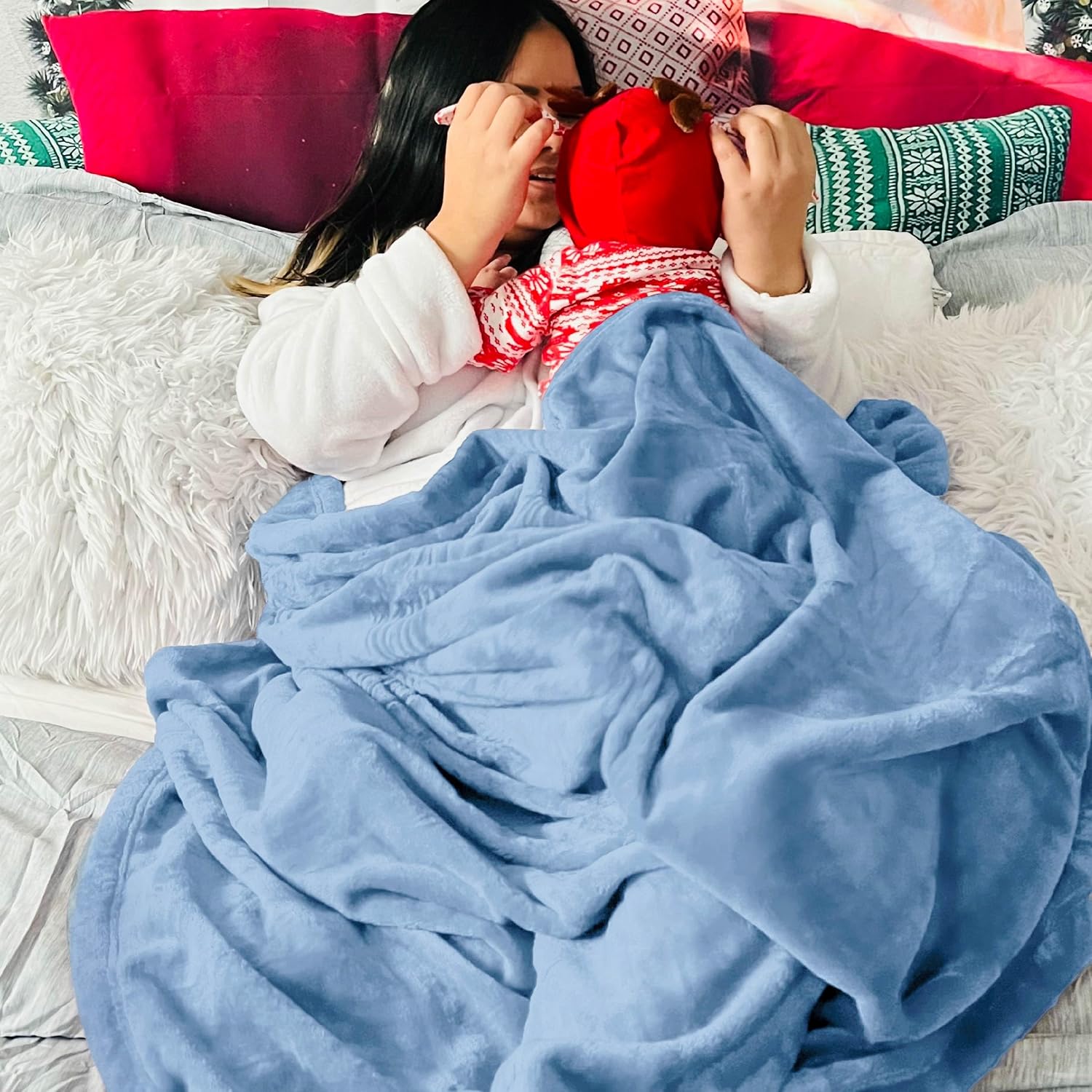 Detalle 2 de Bedsure Queen Flannel Fleece Blanket, Washed Blue, 90 x 90 Inches