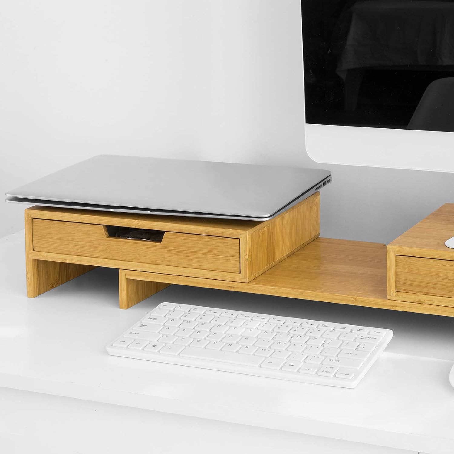 Thumbnail 6 de SoBuy supporto monitor da scrivania BBF04-N in legno massello di bambù per 2 monitor con angoli girevoli e 2 cassetti