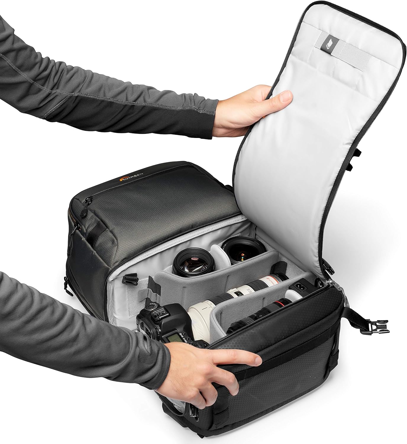 Thumbnail 1 de Lowepro Fastpack PRO BP 250 AW III – sac à dos pour appareils hybrides ou reflex avec accès QuickDoor et compartiment PC 15