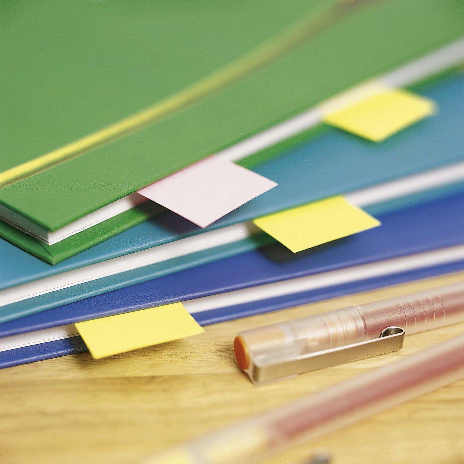 Detalle de Post-it Marque-Pages En Papier Ultra Couleurs – 4 Blocs, 20 mm × 38 mm