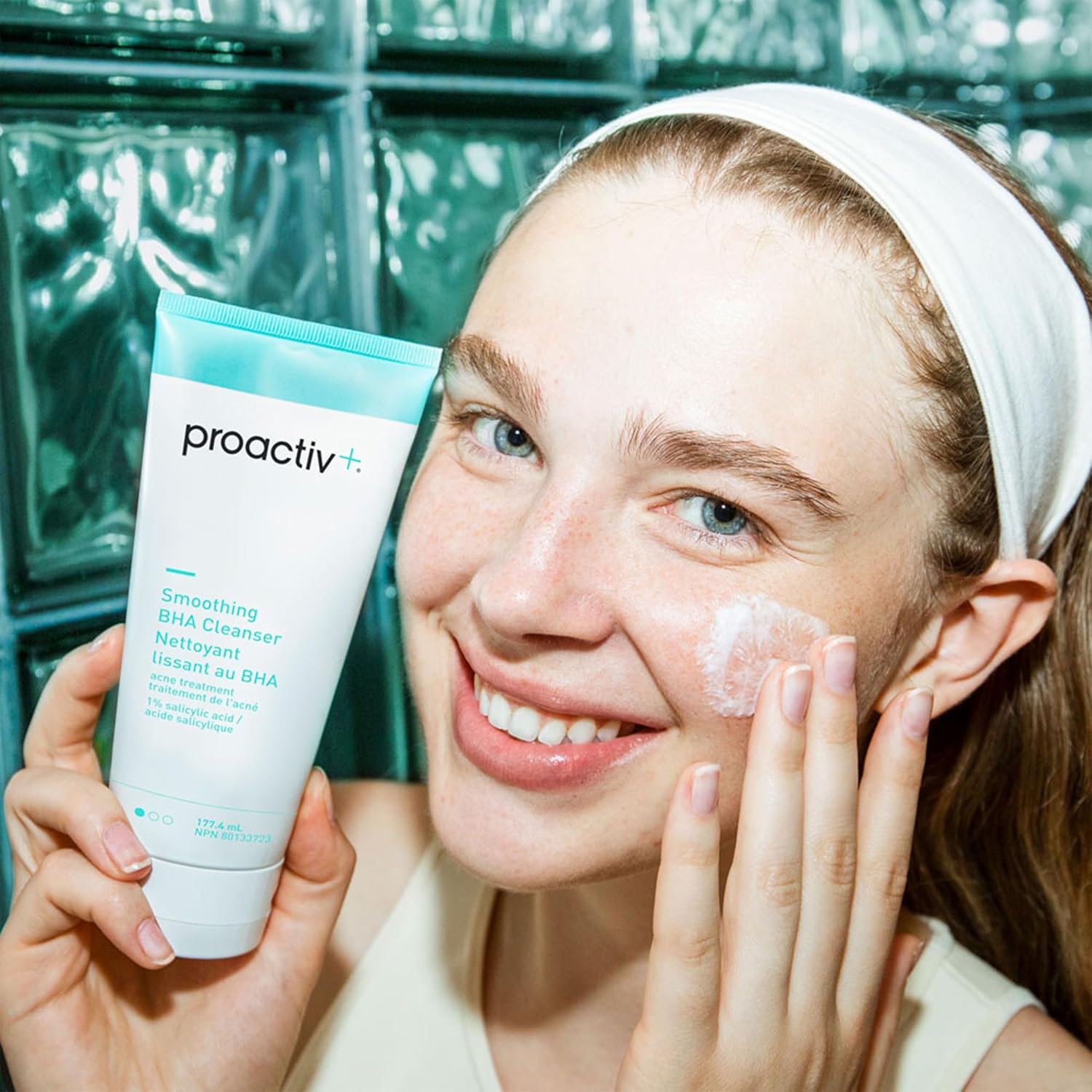 Detalle 1 de Proactiv + Smoothing BHA Cleanser, 177 mL, 1% Salicylic Acid