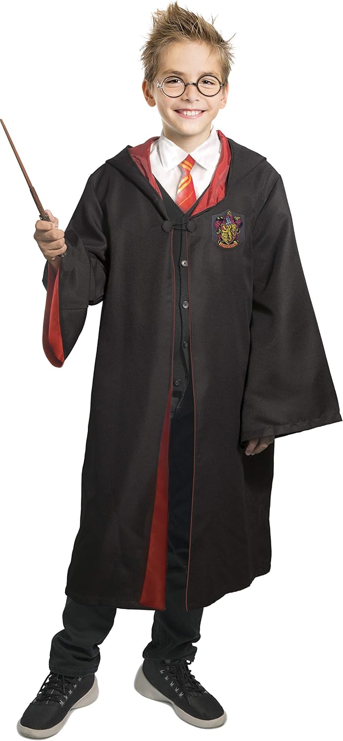 Detalle de Harry Potter Deluxe – kostium dla chłopca 7–9 lat z różdżką i haftowanym herbem Gryffindoru