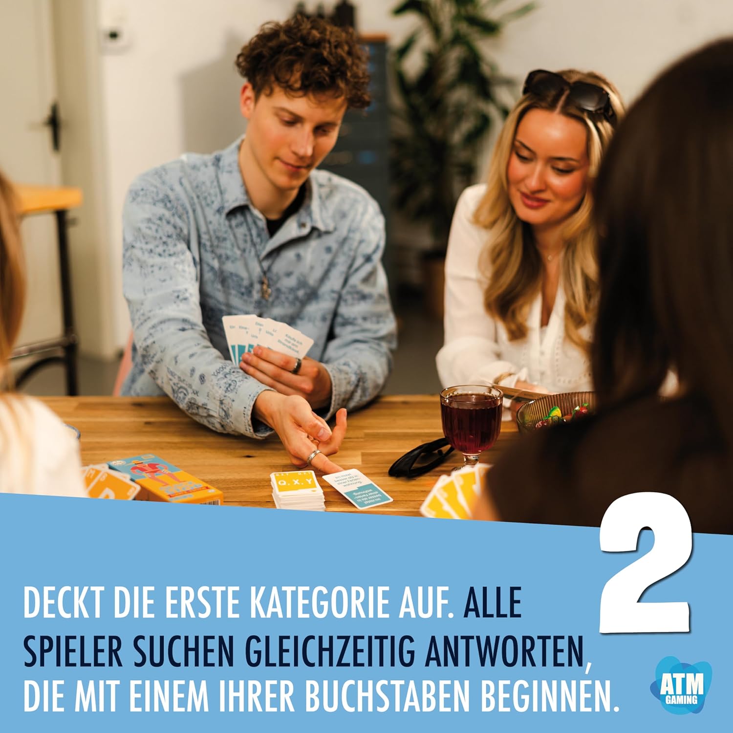 Thumbnail 4 de ATM Gaming QuickStop „Das Buchstaben-Duell“ – Familien-Edition, Kartenspiel für 2–7 Spieler ab 7 Jahren
