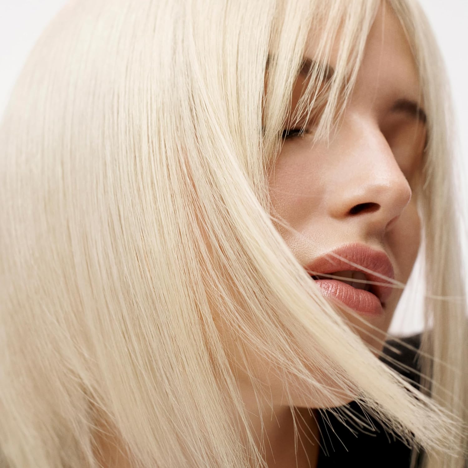 Thumbnail 4 de Sebastian Professional Dark Oil Smooth and Shine Styling Oil (100ml) for dry & frizzy hair