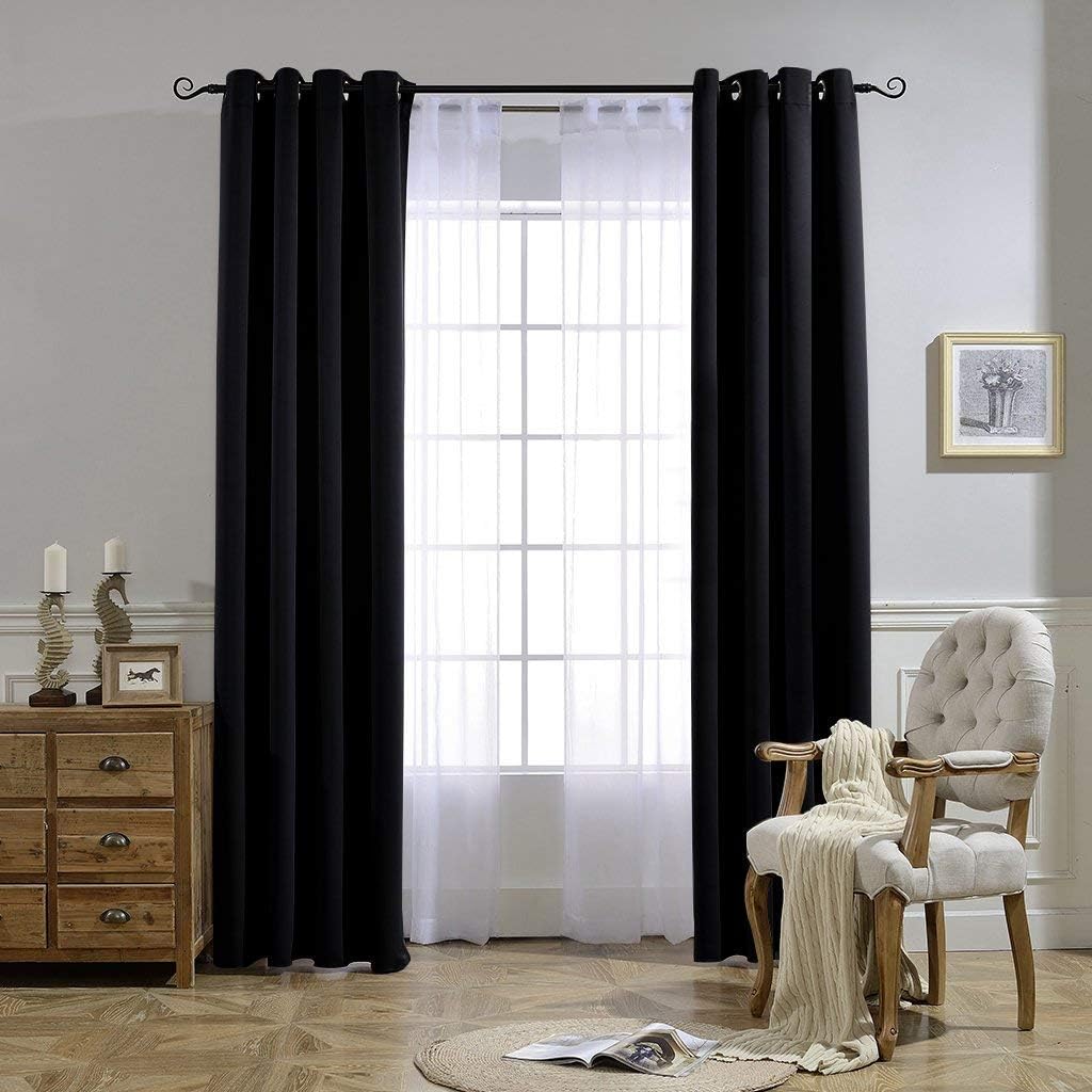 Detalle 2 de NICETOWN 2 Blackout Curtain Panels, 52W × 84L, Black