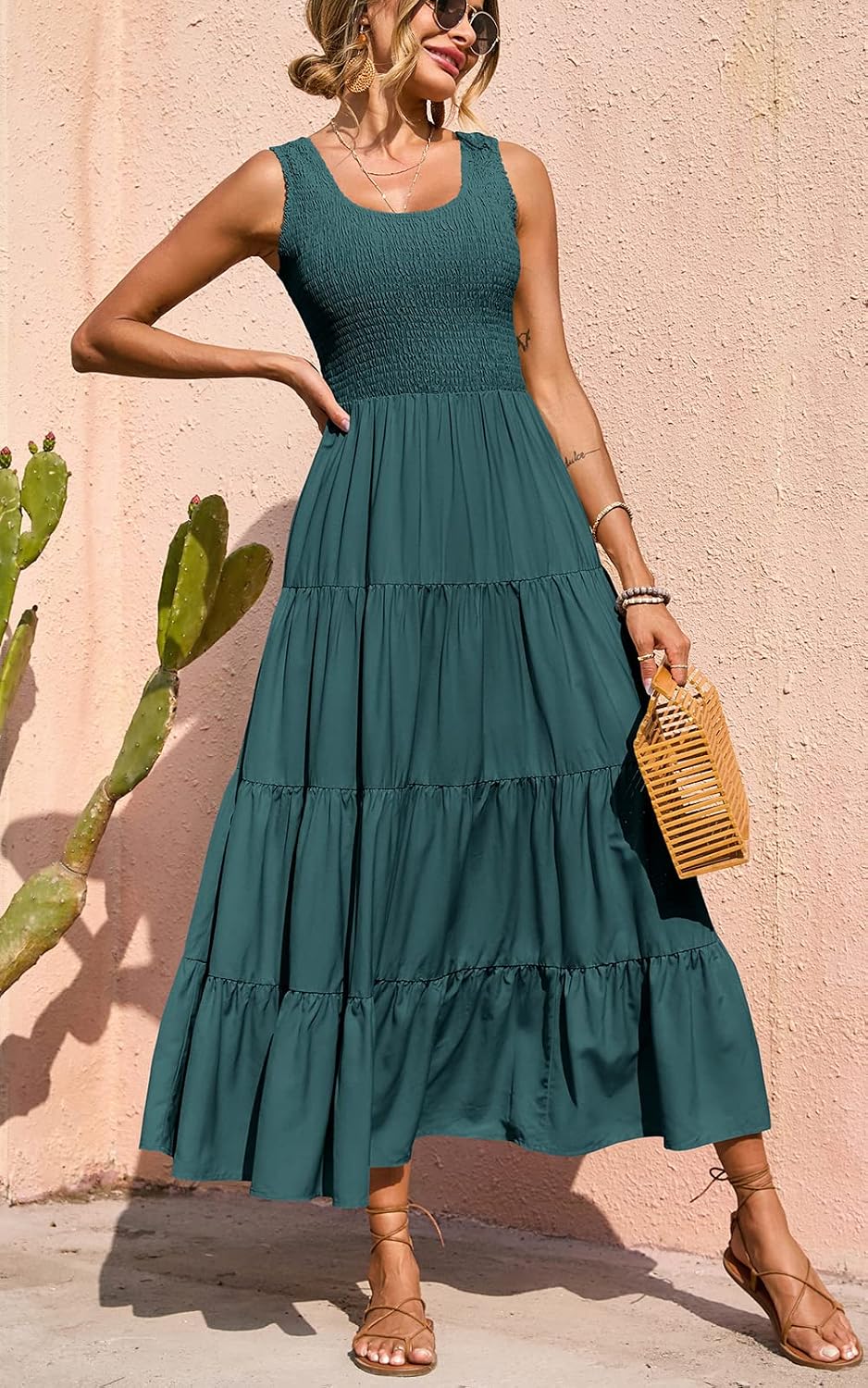 Detalle de PRETTYGARDEN Women's 2026 Casual Maxi Sundress with Smocked Tank Detailing
