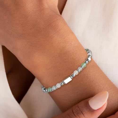 Detalle de Aretas Retirement Bracelet for Women with Moonstone and Other Natural Crystals