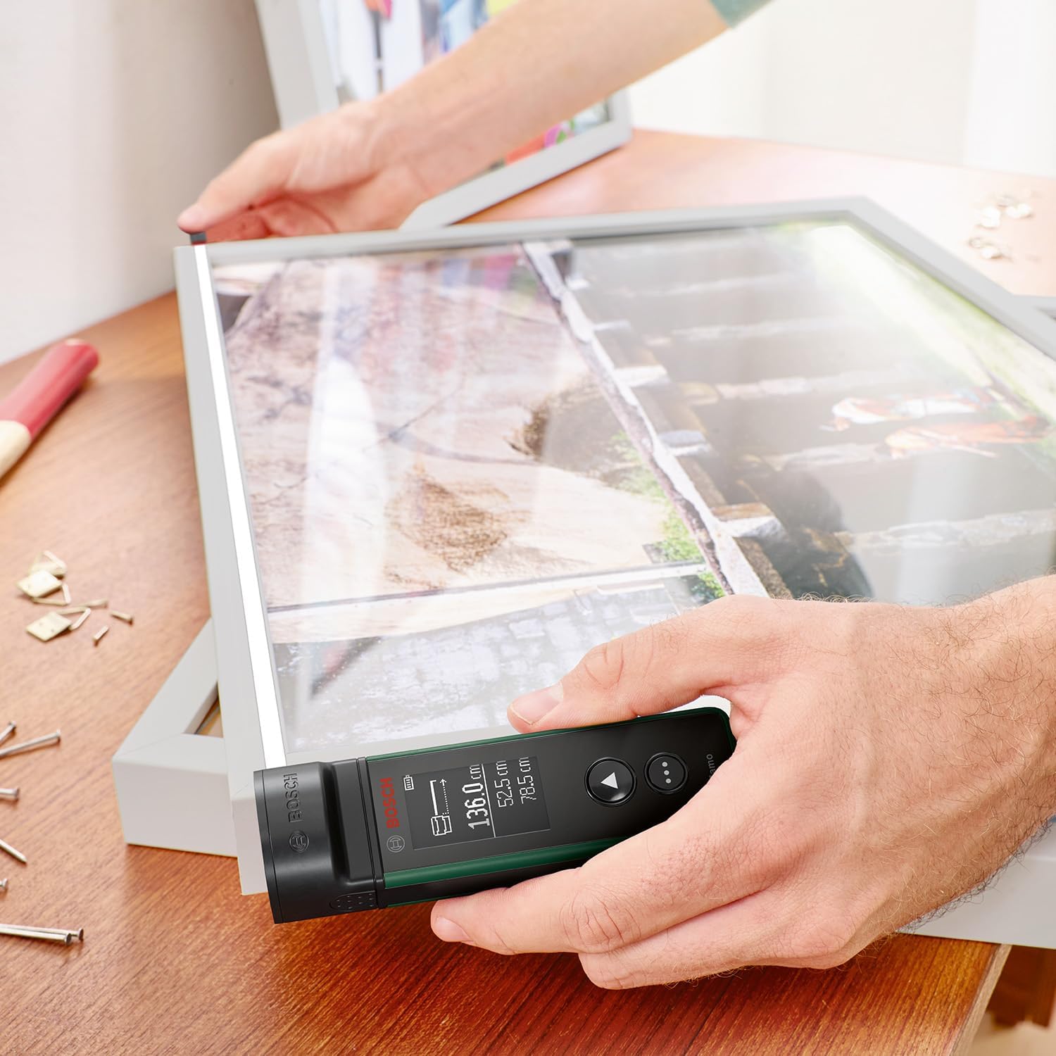 Thumbnail 5 de Bosch Télémètre laser Zamo 4e génération avec 3 adaptateurs (jusqu’à 25 m) et piles rechargeables USB-C