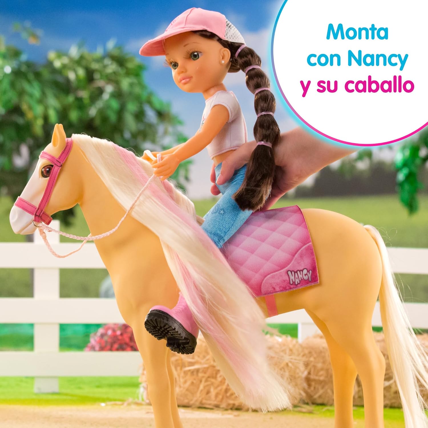 Thumbnail 2 de Nancy con Caballo y Accesorios de Cuidado 🐴