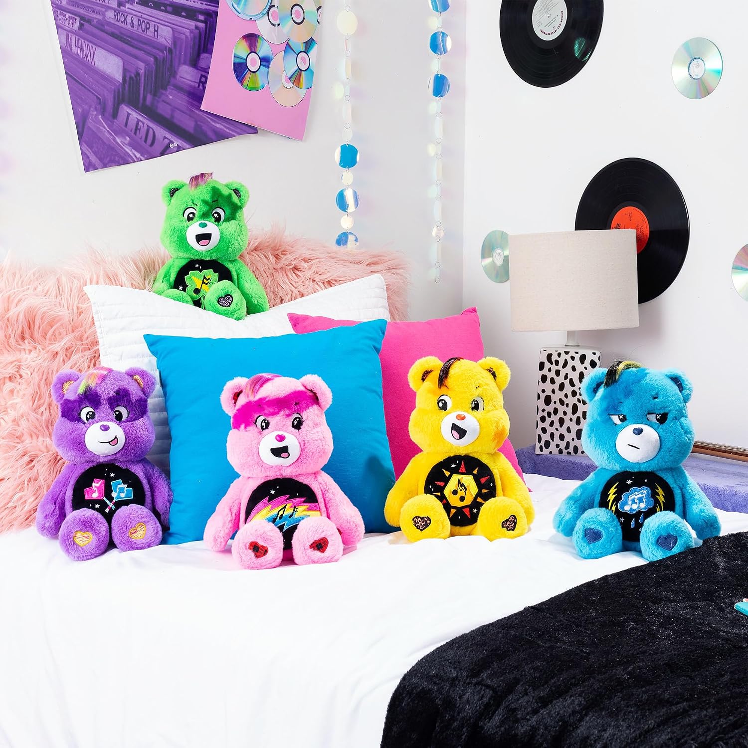 Detalle de Basic Fun Care Bears 35cm Rock Theme Plüsch – Funshine Bear