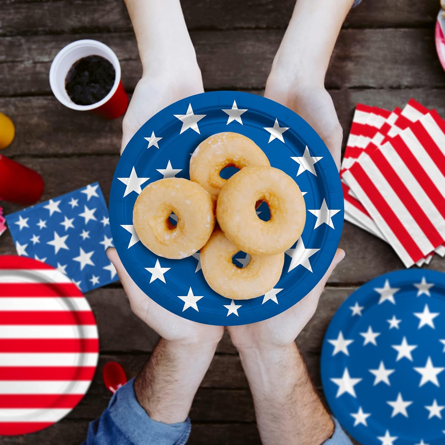Detalle de American Flag Patriotic Party Supplies Disposable Dinnerware Set — Serves 50