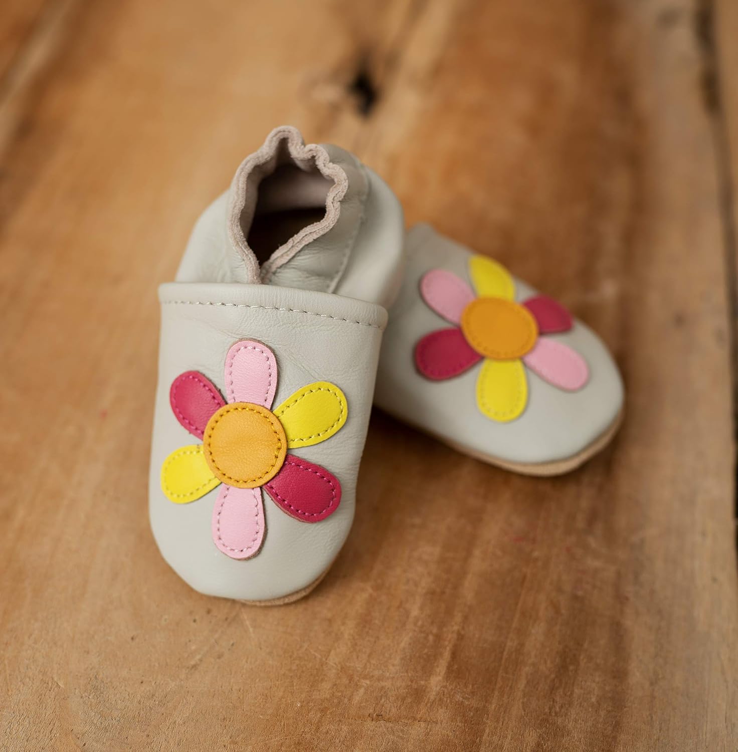 Detalle de ENGEL + PIRATEN Krabbelschuhe – Lauflernschuhe aus Leder für Babys bis 4 Jahre