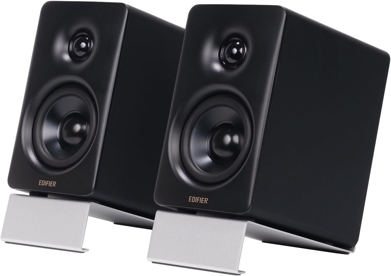 Detalle de Edifier M60 Compact Desktop Speakers 2.0 (Bluetooth 5.3, LDAC, 66W RMS) with USB‑C and AUX inputs – Black