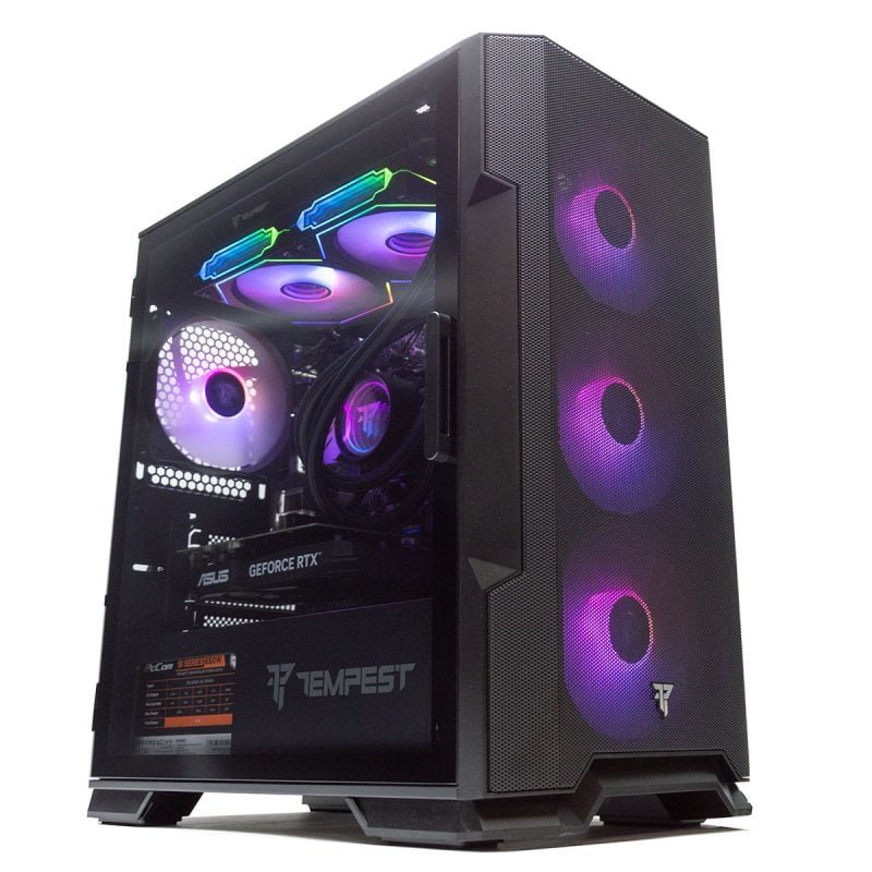 Detalle 1 de PcCom Ready: Ryzen 7 5700X, 32 GB y RTX 3050 para todo en casa