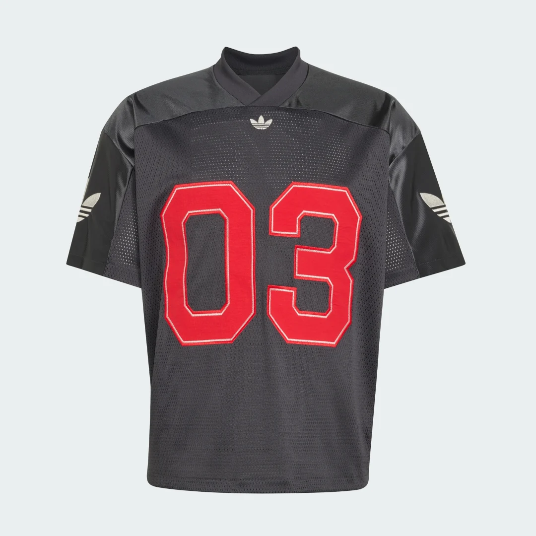 Detalle de Camiseta de Fútbol Originals de Adidas – color negro