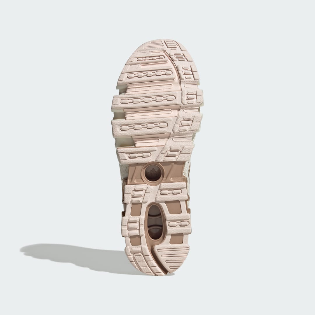 Detalle de Zapatilla Mega Ghostride de Adidas: comodidad y estilo en color Blanco para el día a día