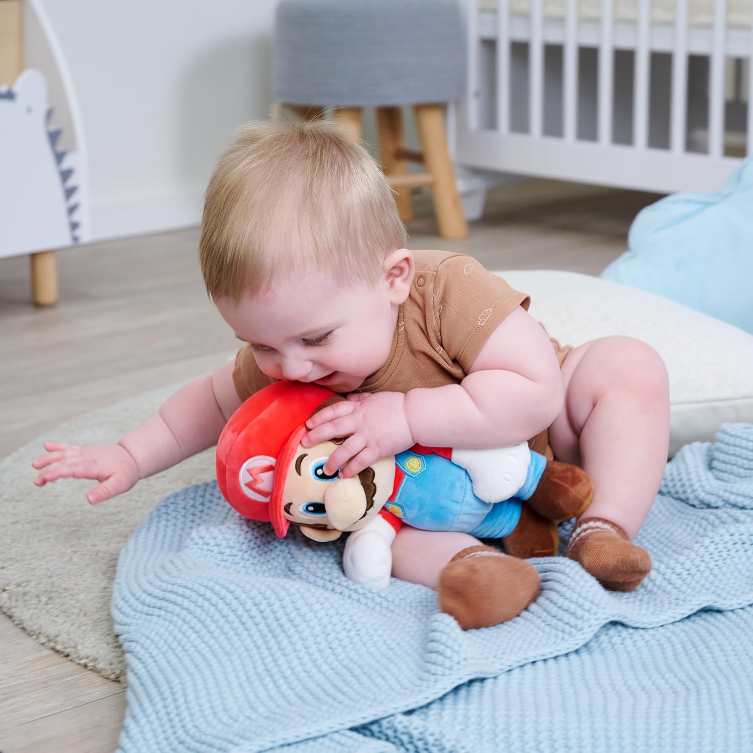 Detalle 1 de Simba My Mario Infant Mario 109231550 knuffel van 25 cm in pluche