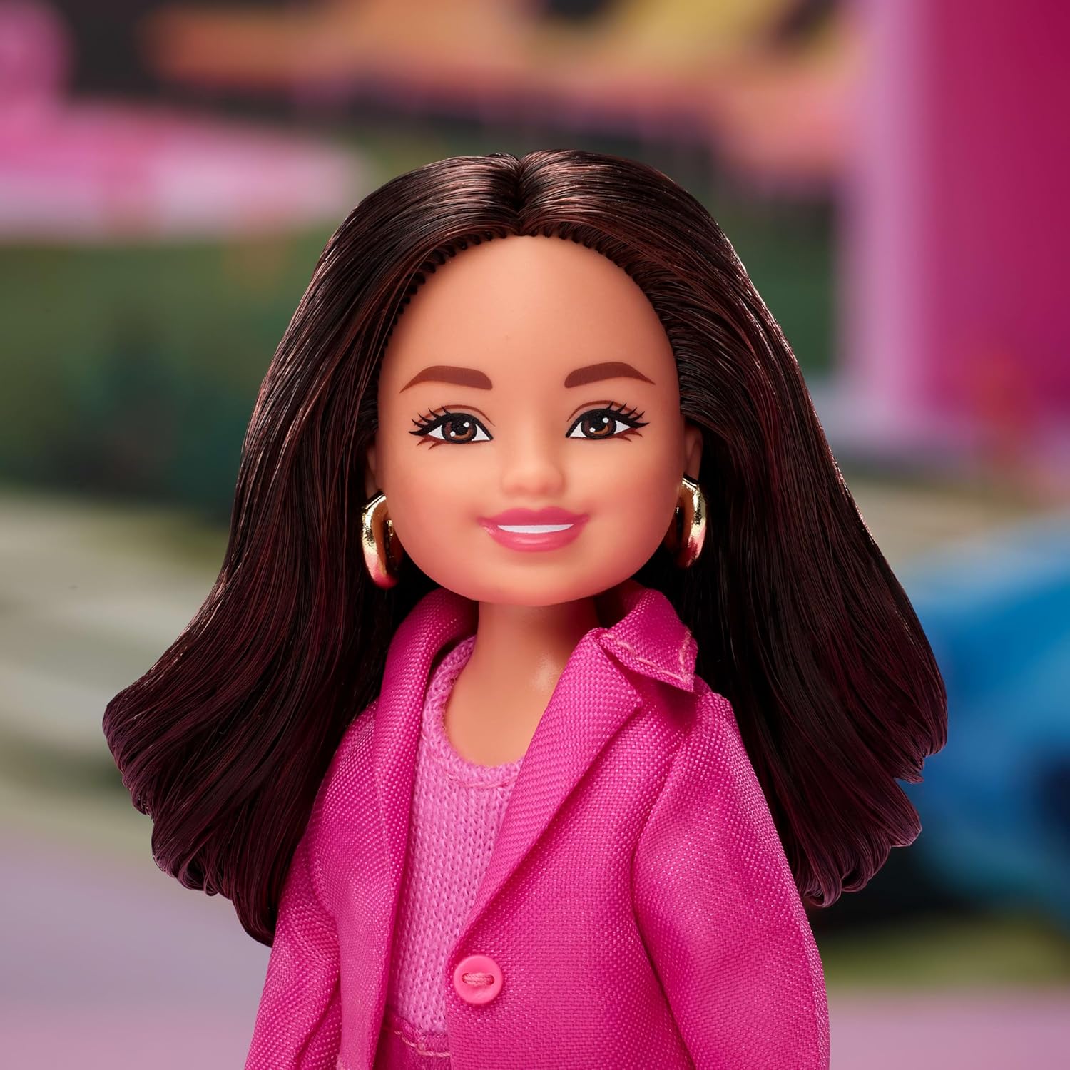 Thumbnail 4 de Barbie The Movie Chelsea Collectible 4-Pack (JBH77) – President Ken and Gloria character dolls
