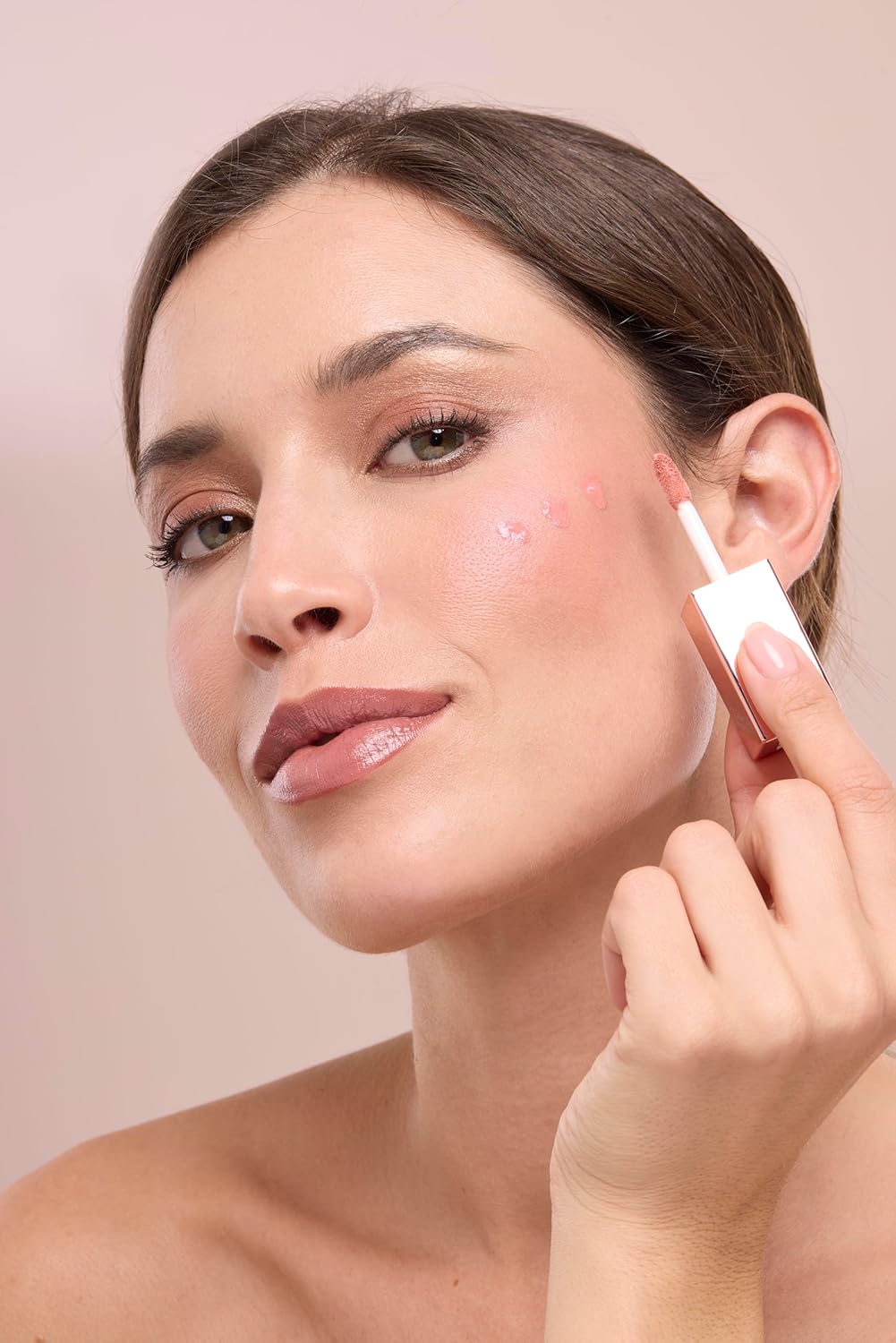 Thumbnail 2 de Bionike Defence Color Blush Liquido Lovely Touch 5 ml: luce e tenuta per guance e zigomi