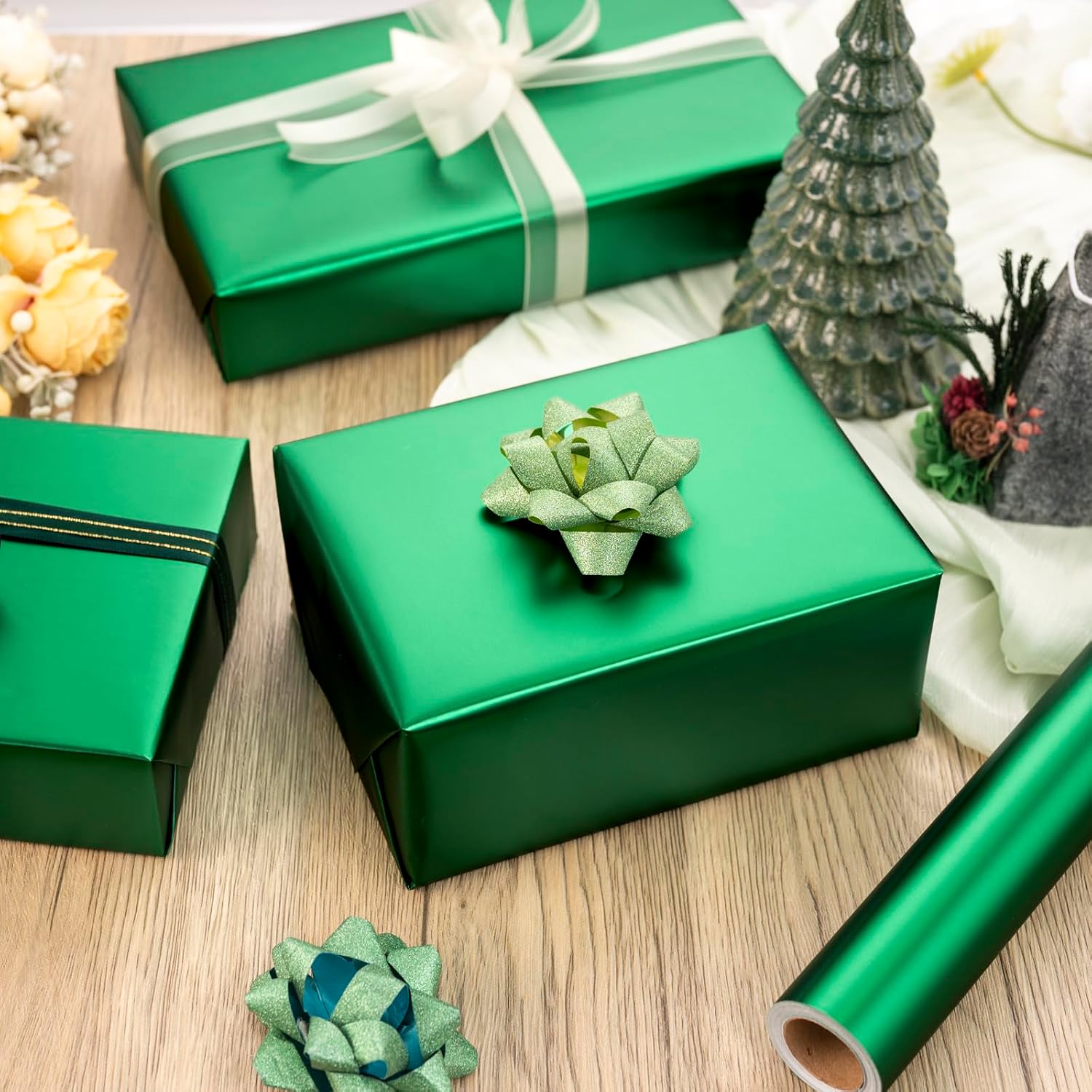 Detalle 2 de Homeral Dark Green Wrapping Paper, 17 In x 33 Ft Matte Metallic Roll