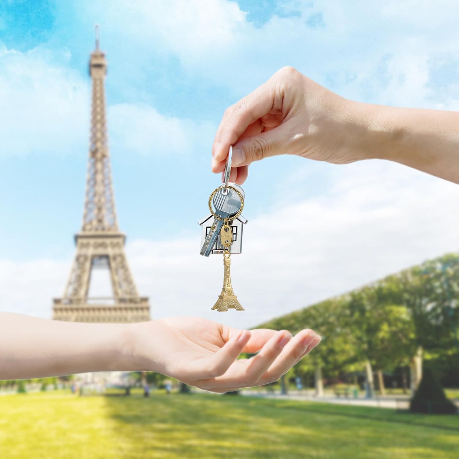Detalle 2 de Gatuida Eiffel Tower Keychain 12pcs keyring charm 🧷