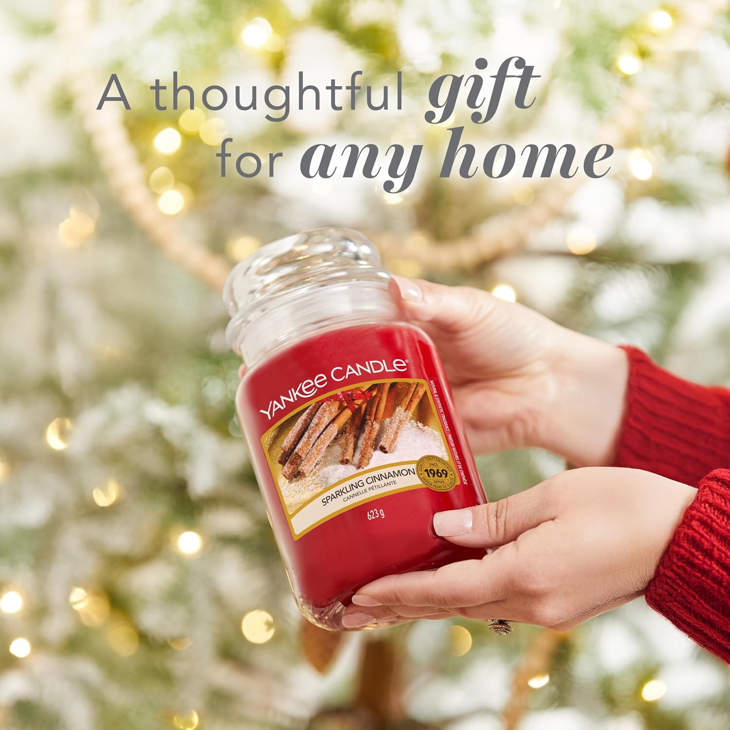 Detalle 2 de Yankee Candle Sparkling Cinnamon Large Jar Candle