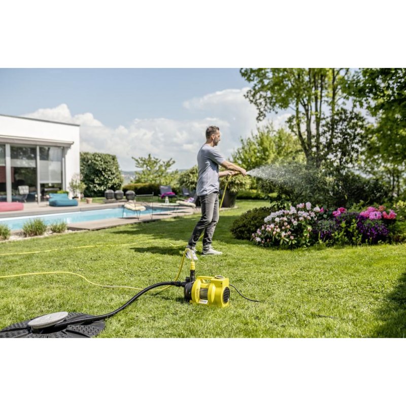 Detalle 2 de Bomba de agua Karcher BP 4.500 Garden: 550 W para riego eficiente de hasta 4.500 l/h