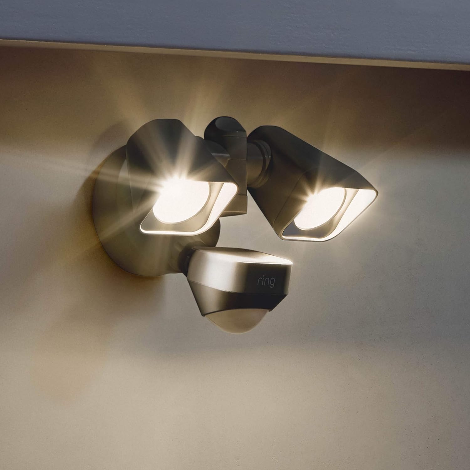 Detalle de Ring wired floodlight, 2,000 lumens