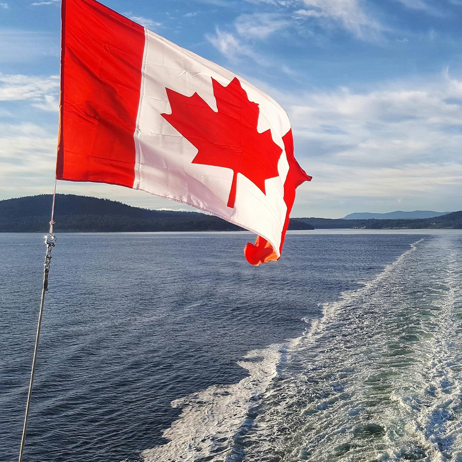 Detalle de KENPMA 3x6 ft Canadian Flags, 100D Polyester, Double-Stitched with Brass Grommets