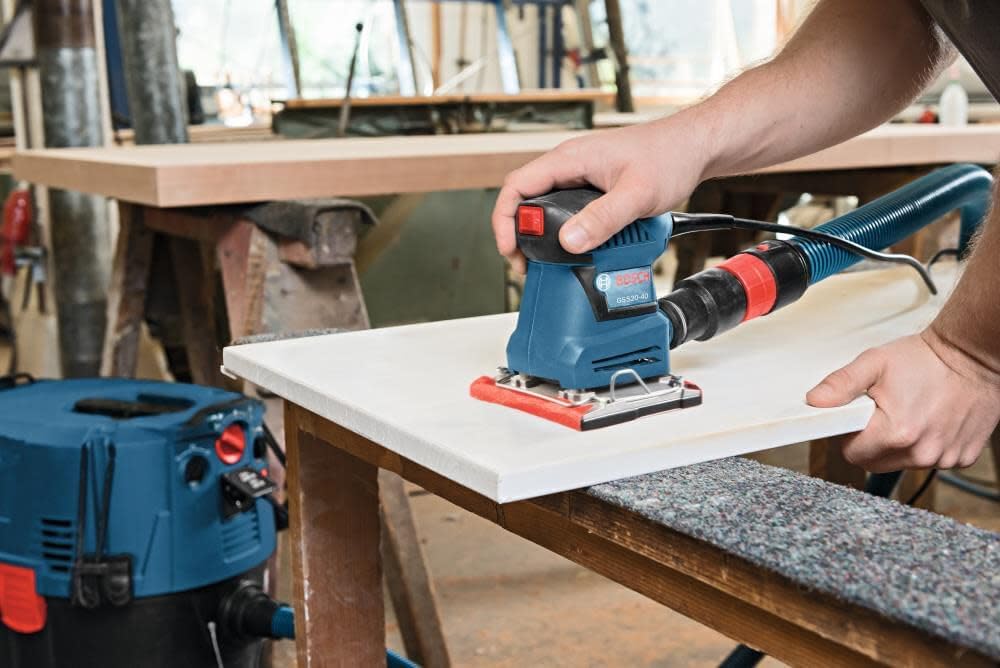 Detalle 1 de Bosch GSS20-40 1/4-Sheet Orbital Finishing Sander with Dust Collection