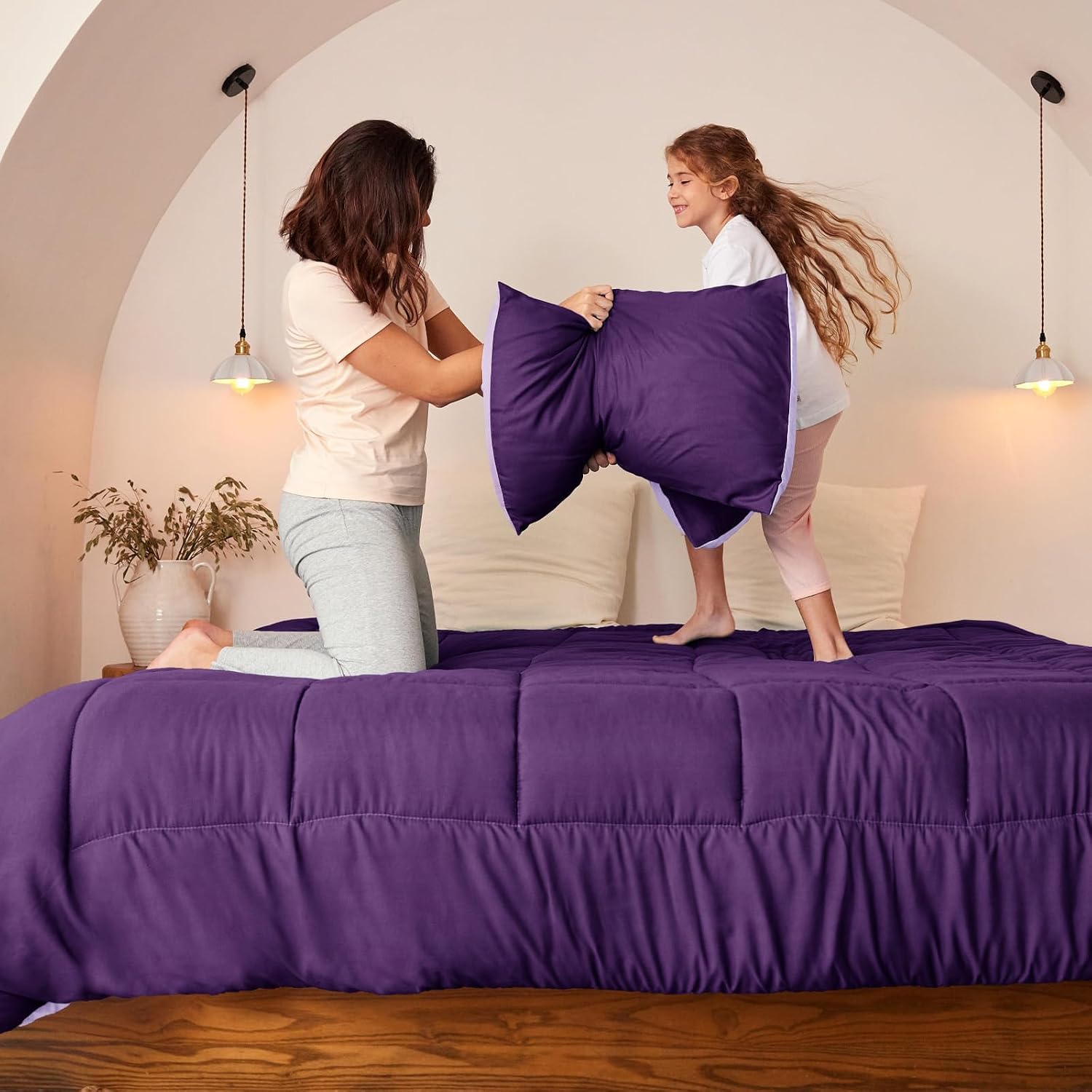 Thumbnail 4 de Exclusivo Mezcla Lightweight Reversible King Comforter Set