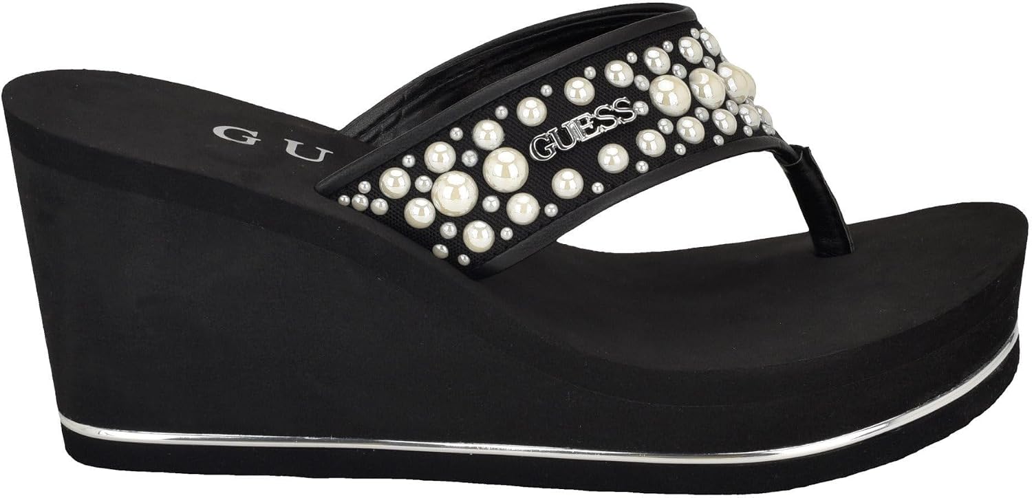 Detalle de GUESS Femme Silus Sandale : élégance perlée et confort sur talon compensé 7,5 cm