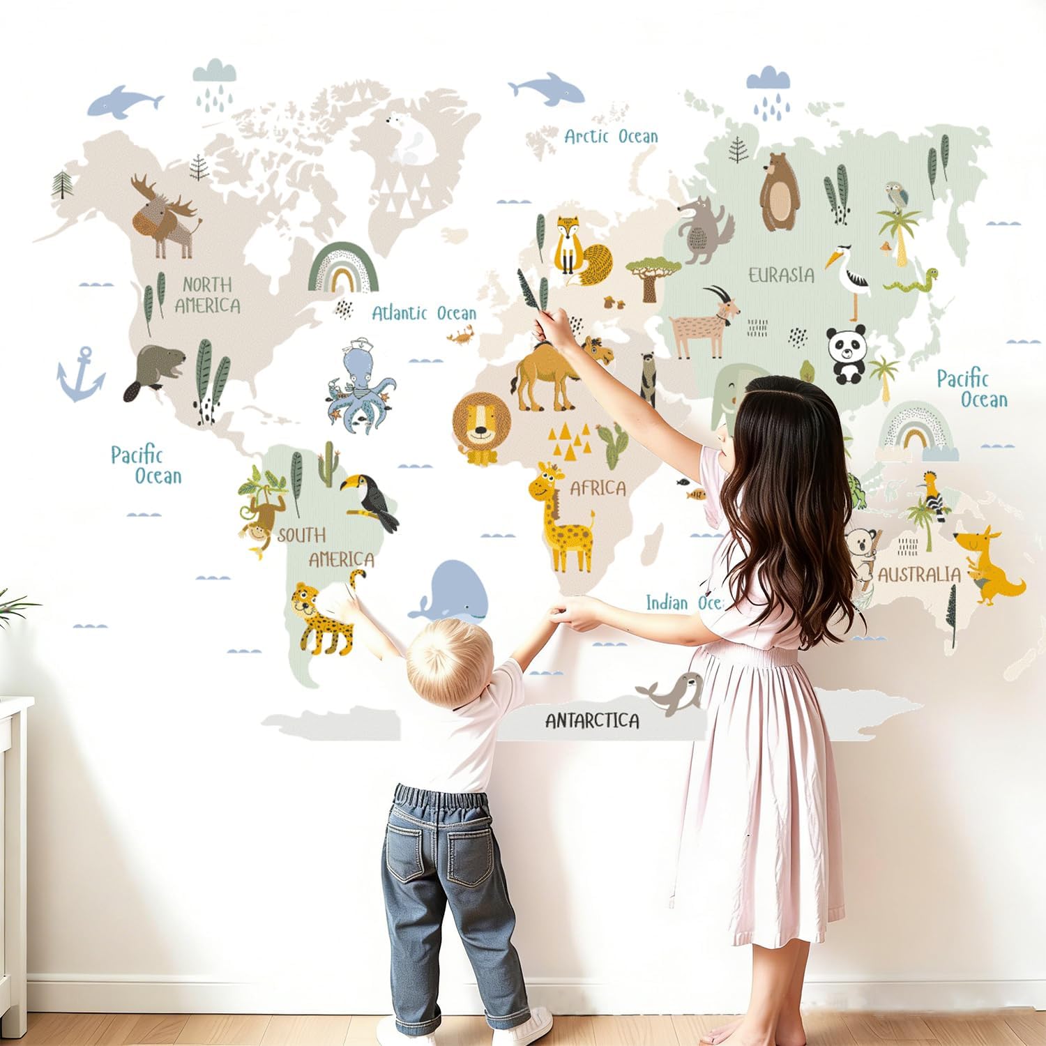 Detalle de Animal World Map Wall Decals, 34.2 x 20.4 in