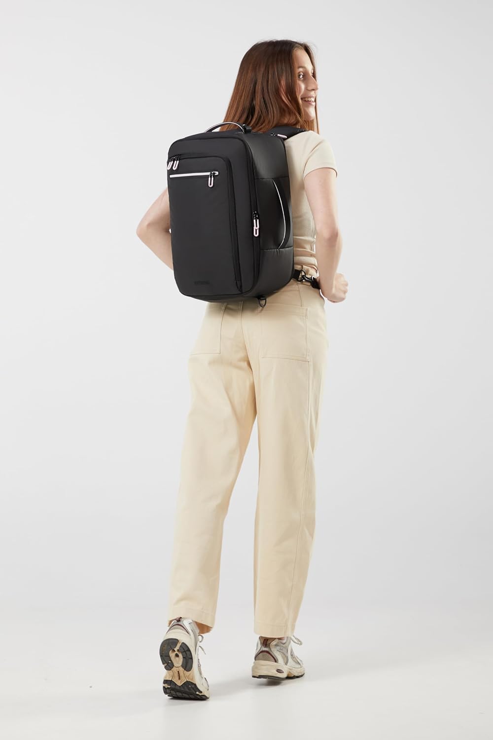 Detalle de American Tourister Puffypop: Borsa da cabina 3-ways con scomparto laptop 14” – Nero