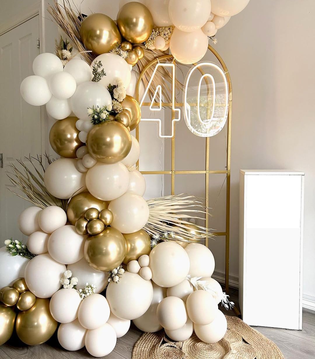 Detalle de Gold White Beige Balloons Set – 12-Inch Neutral Boho Latex Balloons (40-pack) for Weddings and Celebrations